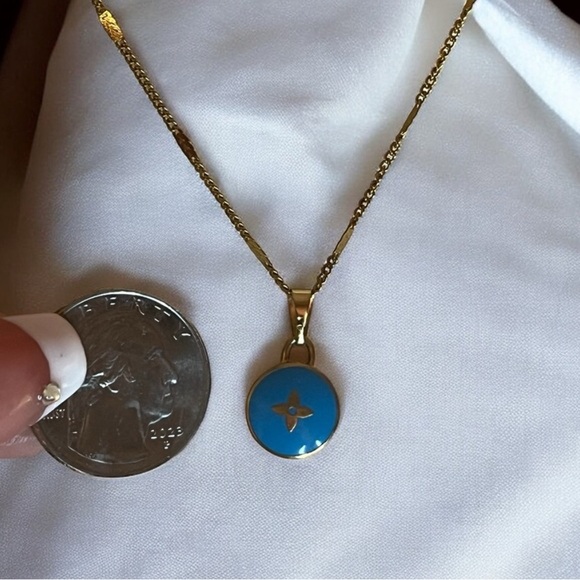 Blue Louis Vuitton charm with necklace (authentic) - Picture 8 of 8